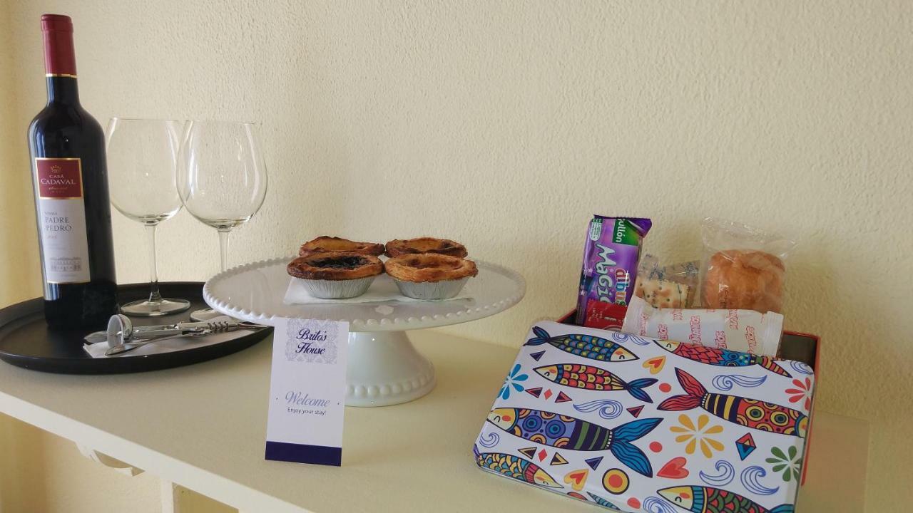 Brito'S House Apartment Алкабидеш Екстериор снимка