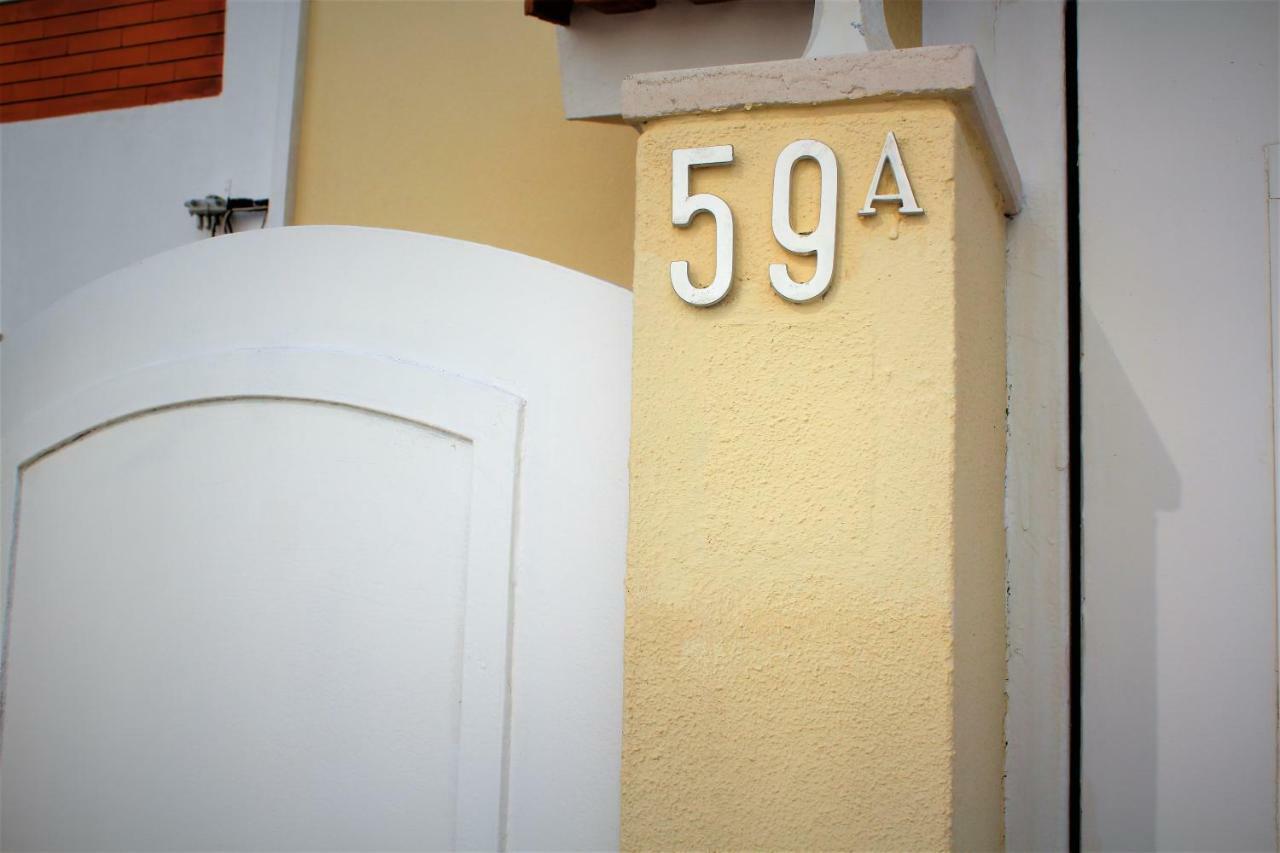 Brito'S House Apartment Алкабидеш Екстериор снимка